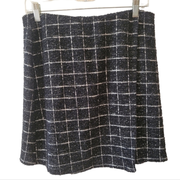 Cato Metallic Thread Faux Wrap Skirt Size Medium - Picture 3 of 4